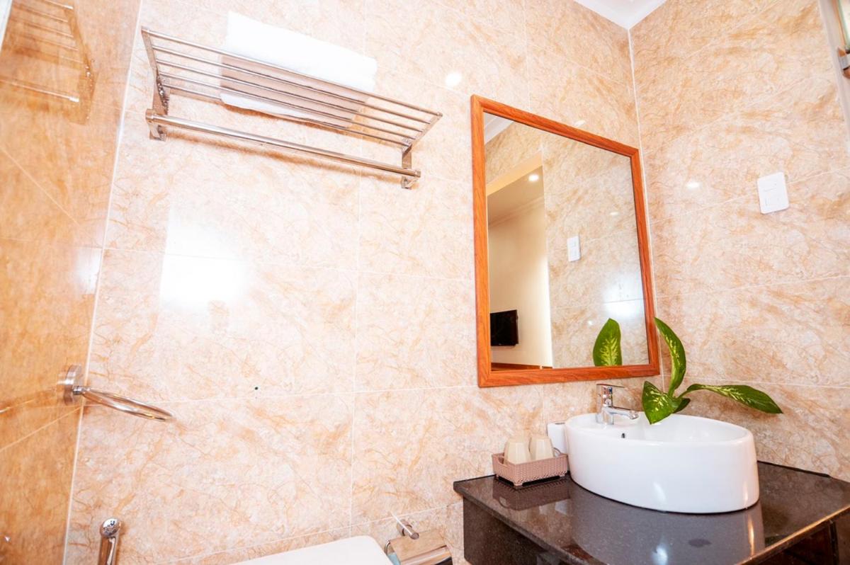 SUN HOTEL - Housity