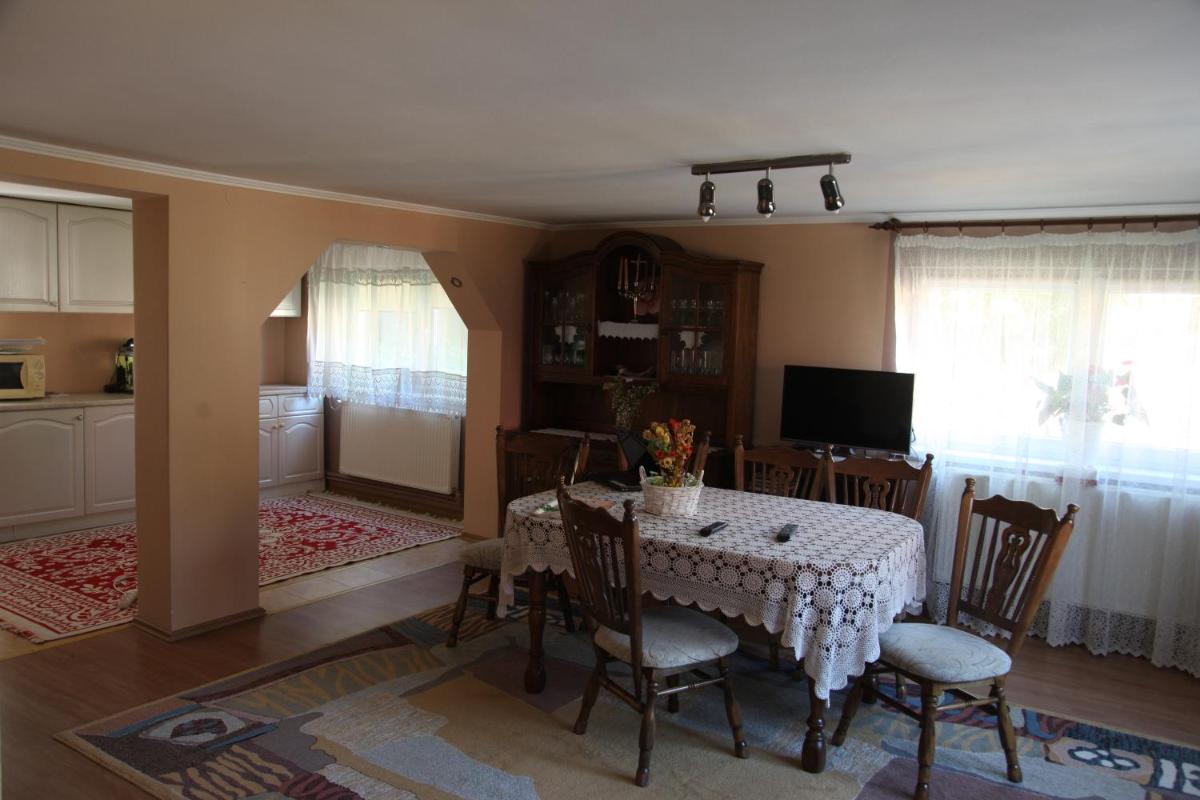 Muzsikás Vendégház - Housity