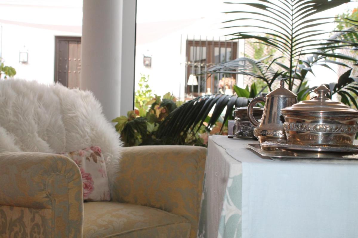 HABITACIÓN EN ALMONTE - Housity