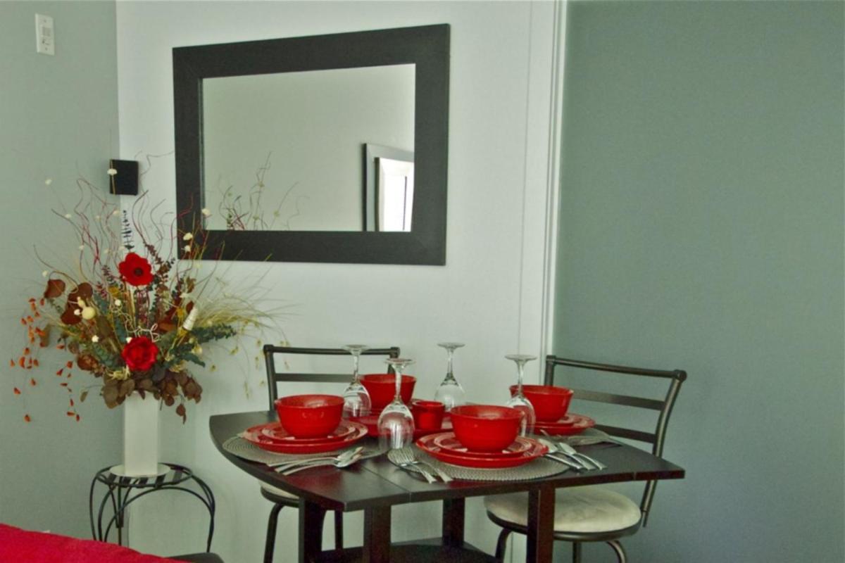 Urban Den - Housity