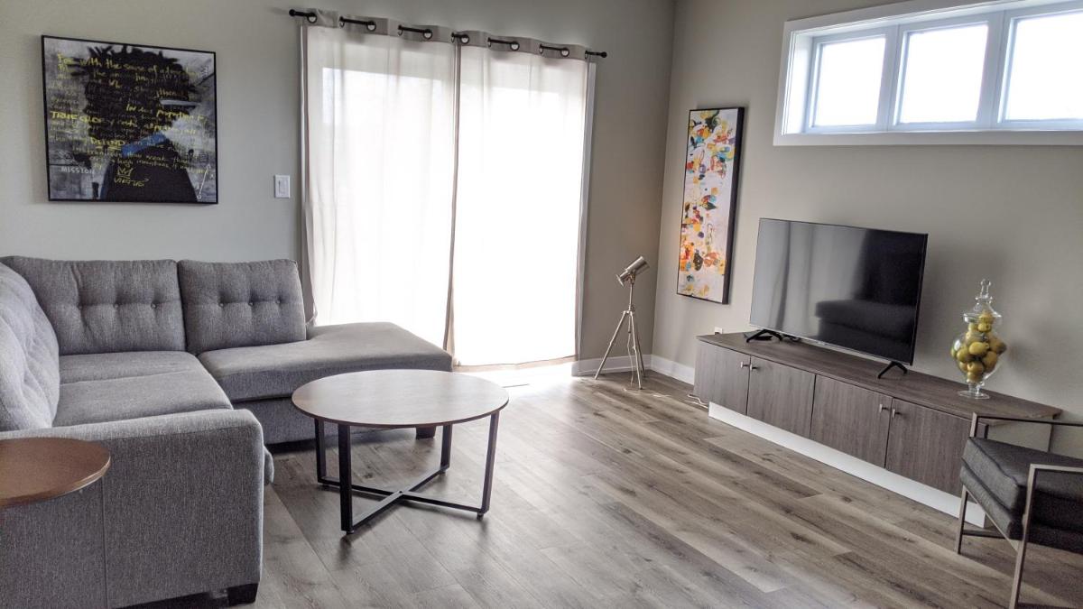 Boardwalk Homes - Executive Townhomes - Housity