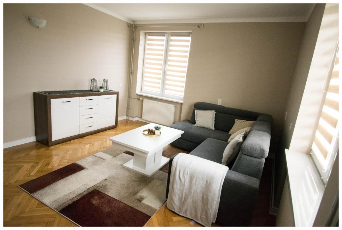 Color 24 Apartament III - Housity