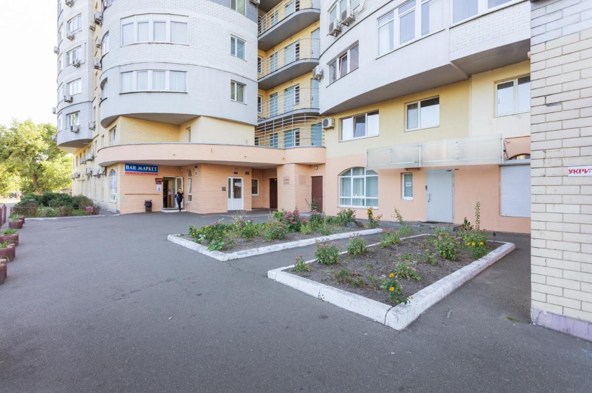 Suitetrails - Apartments on Darnitsa