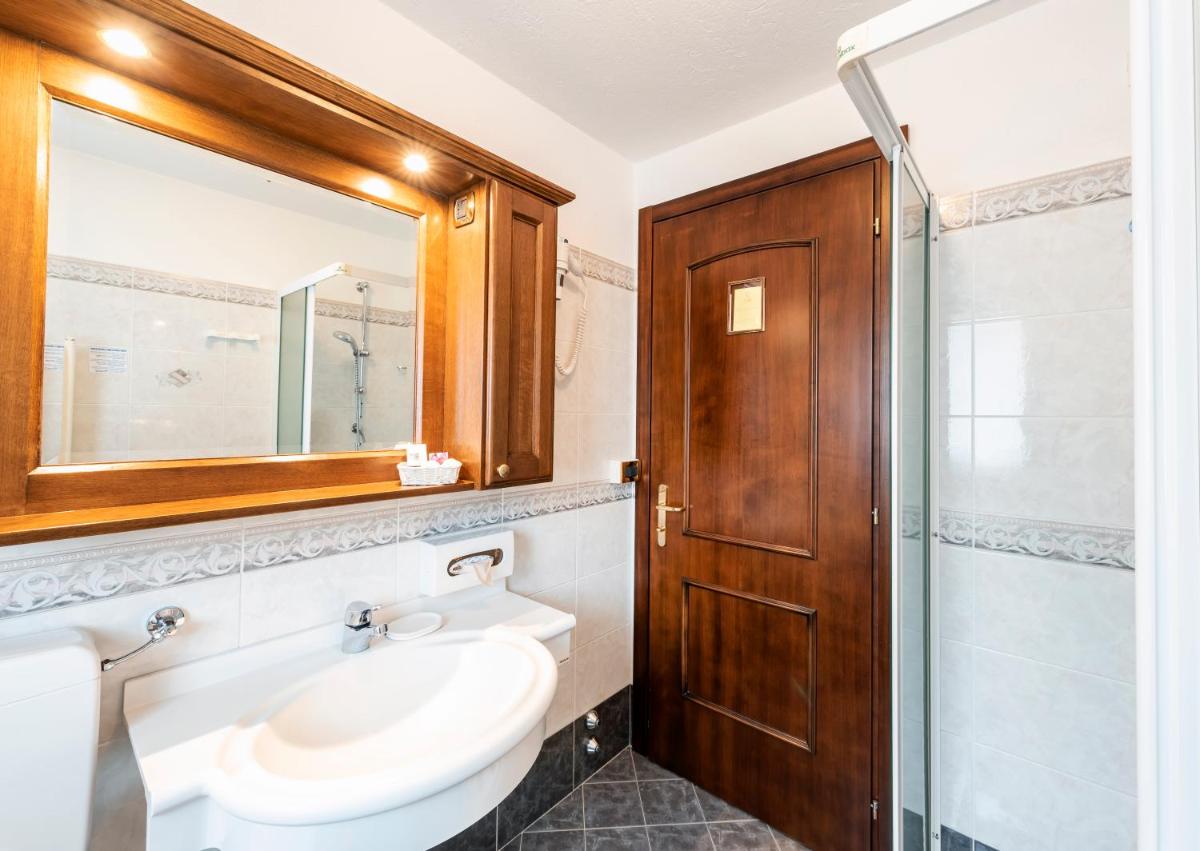 Hotel Petit Prince - Housity