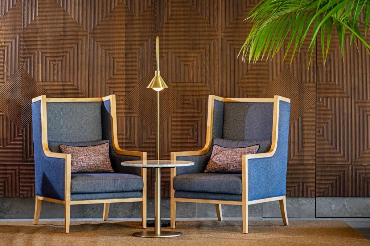 Uma área de estar em Terceira Mar Hotel