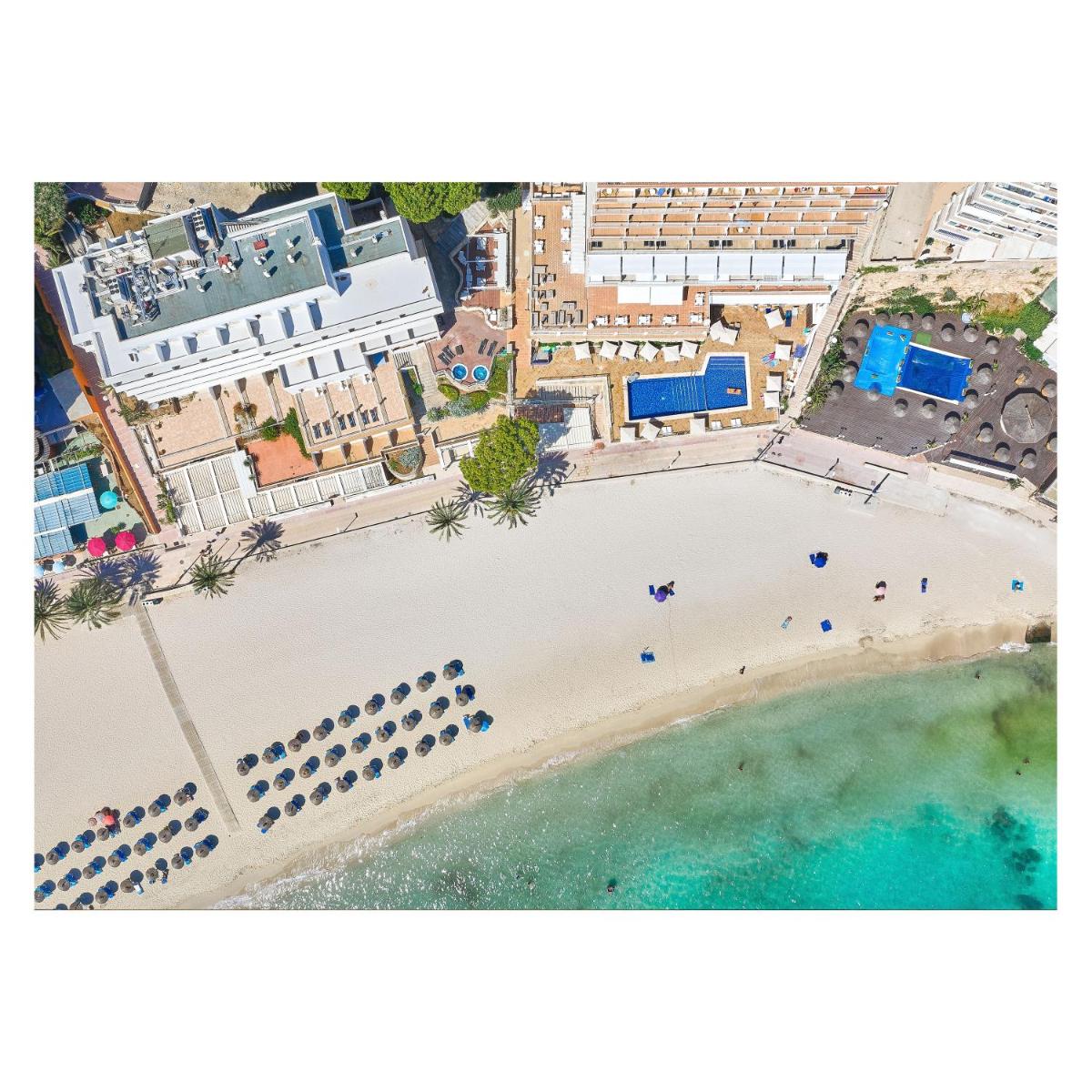 Playa de o cerca de este hotel