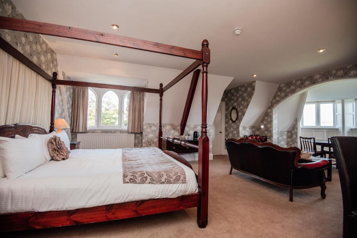 Rushpool Hall - Housity