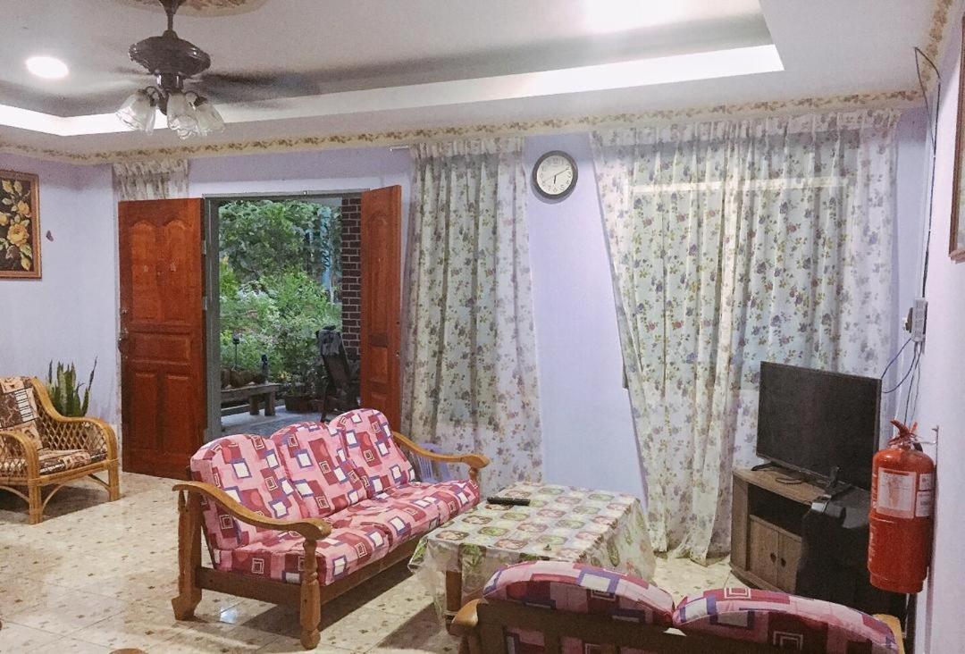 Keenomulok Holiday Home - Housity