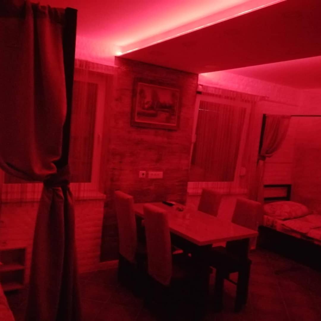 Vila Violeta - Housity