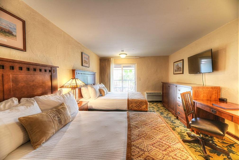 Hotel Mission De Oro - Housity