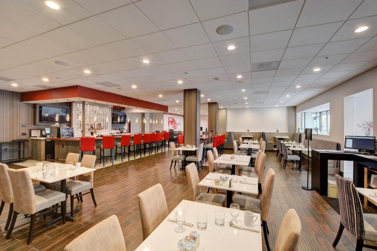 Holiday Inn - Salem, an IHG Hotel - Housity