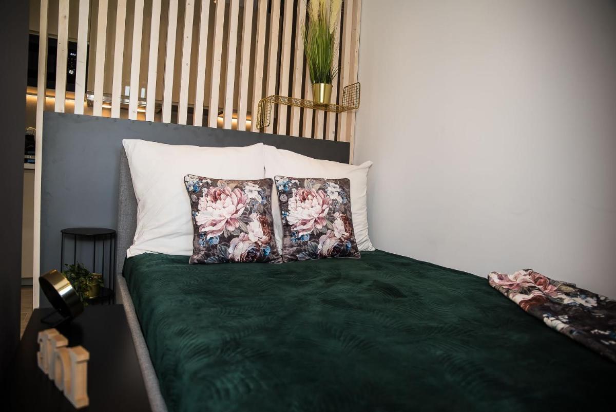 EASY RENT Apartments -BUSINESS CENTER 39 - Housity
