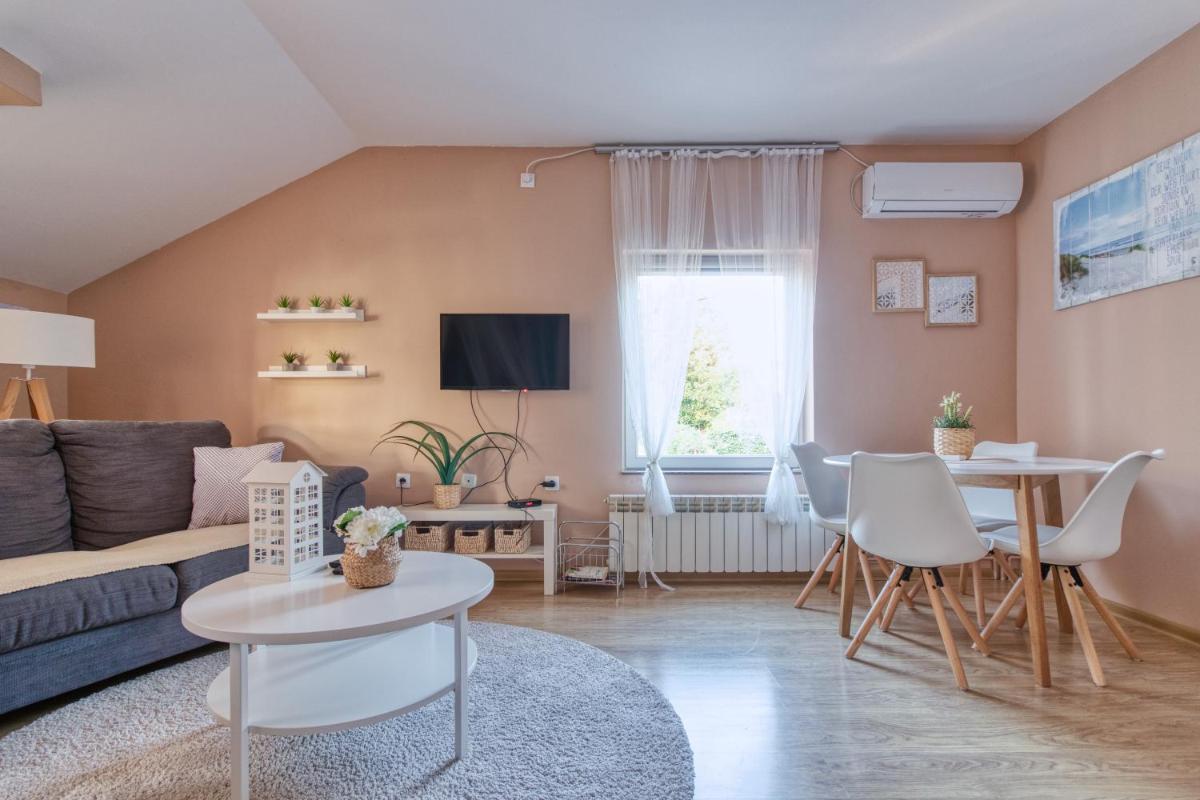 Prenociste Dunav 97 K6 - Housity