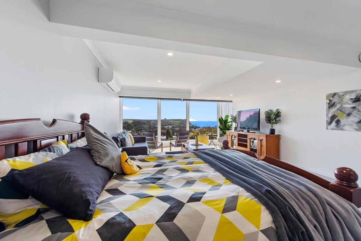 Views Forever - Devonport - Housity