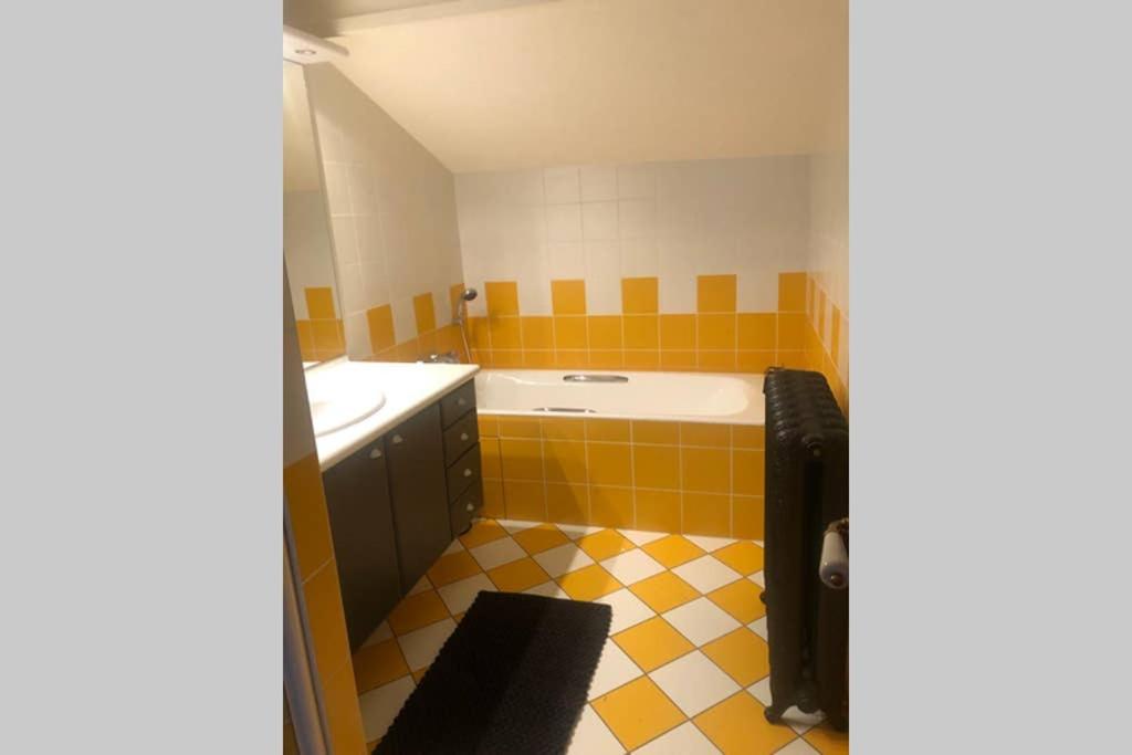 Domaine des Pierres D Auvergne - Housity