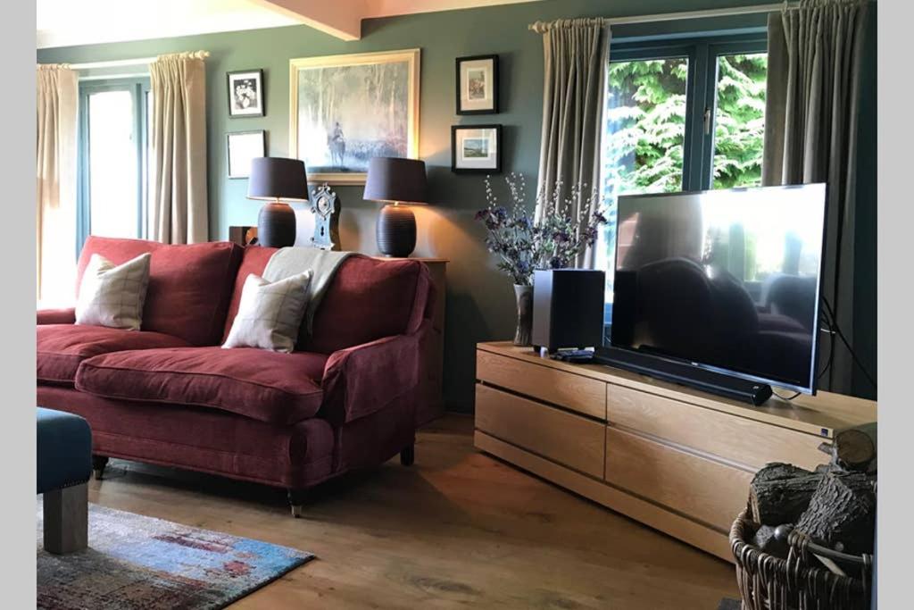 Highfield House - Housity