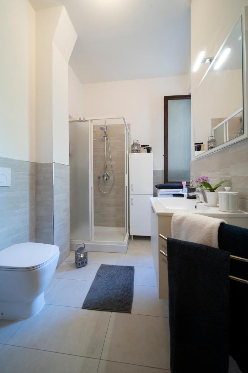 Suitetrails - Cozy Roman Apartment with parking