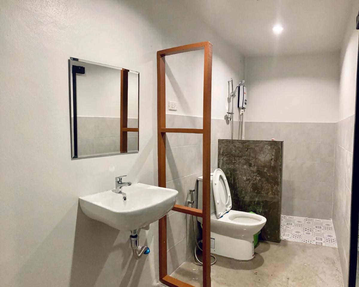Simple House Ao Nang - B&B - Housity