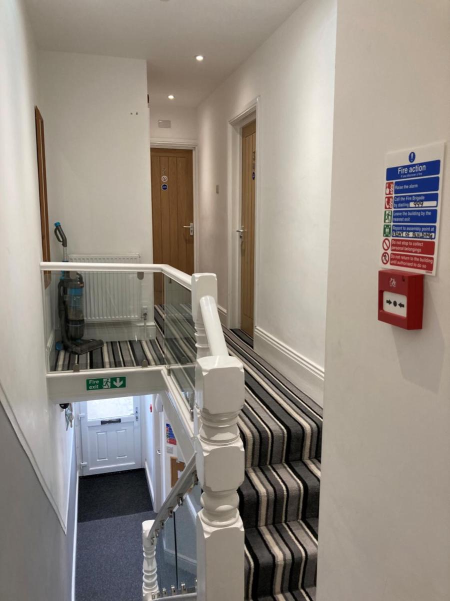 The Gladson Guesthouse - Housity