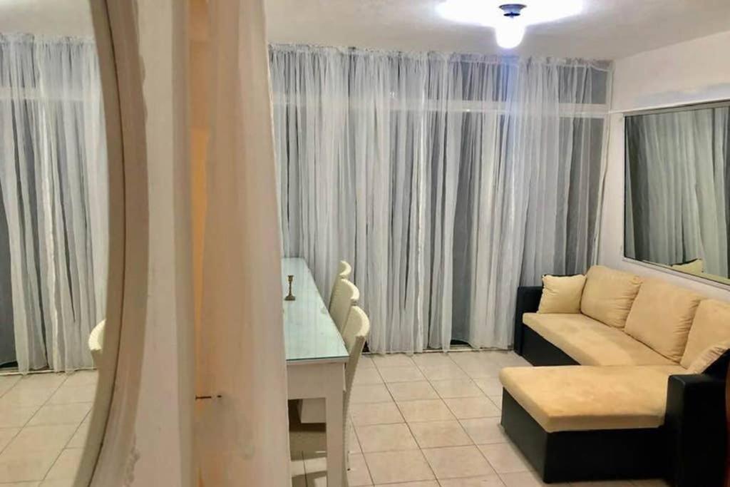 3 Bedroom apartment in Nagua city center with parking and free WiFi - Housity
