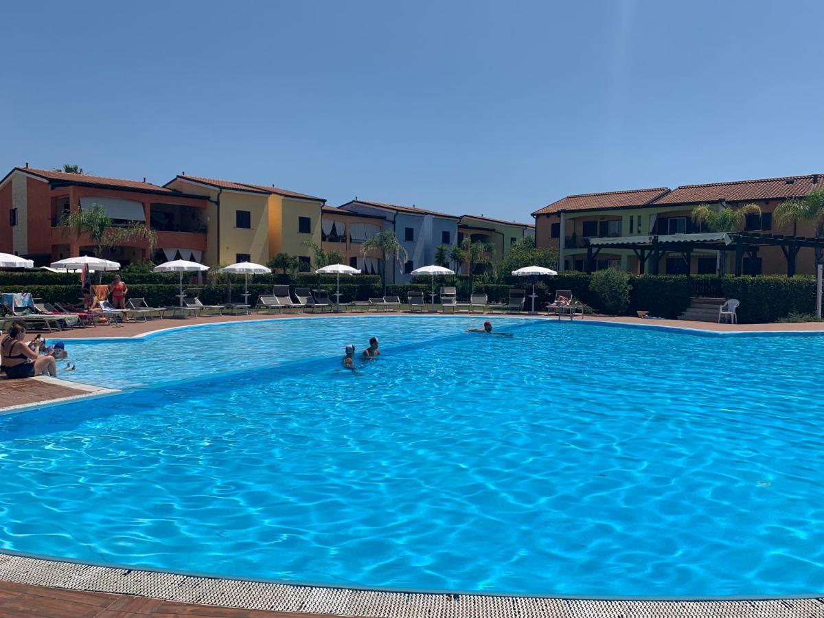 Splendido appartamento nel Villaggio Riva Azzurra (wifi incluso) - Housity