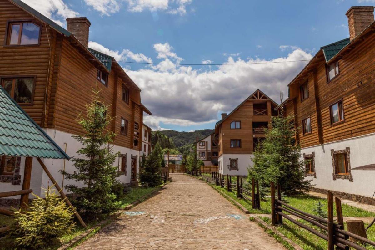 Edelweiss Carpathians Migovo - Housity