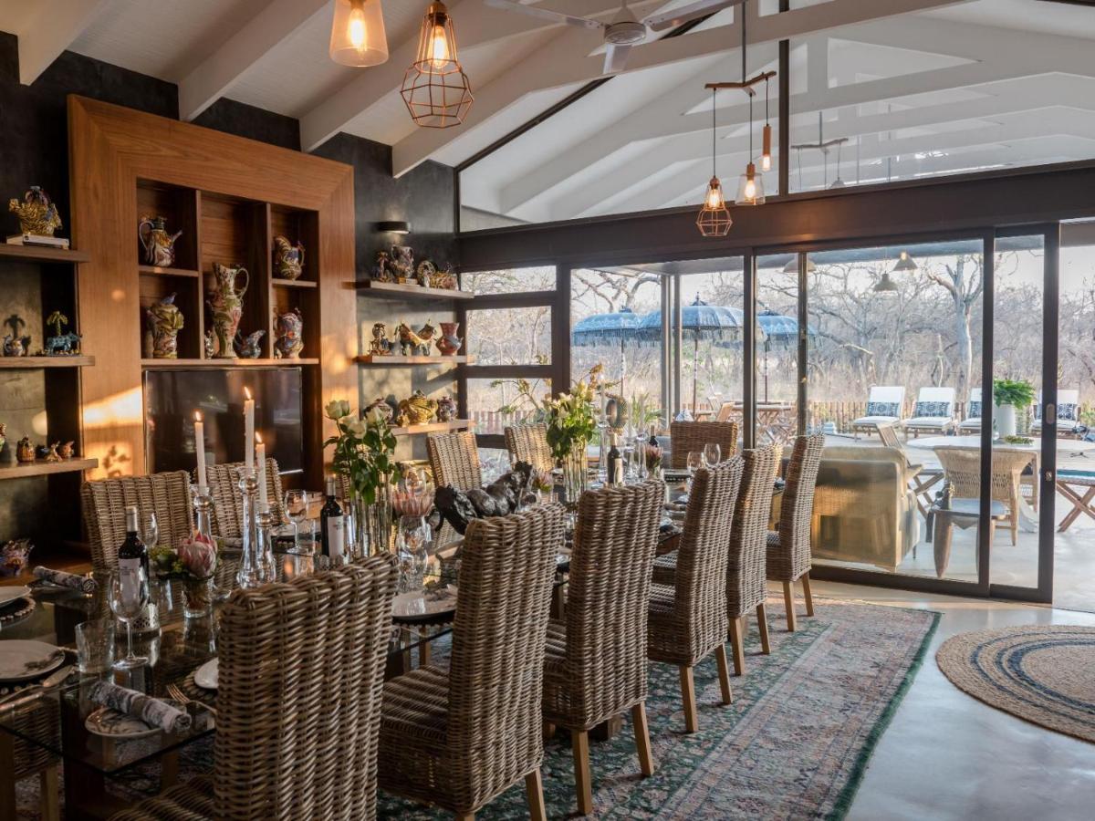 Safari Moon Luxury Bush Lodge - Hizvo