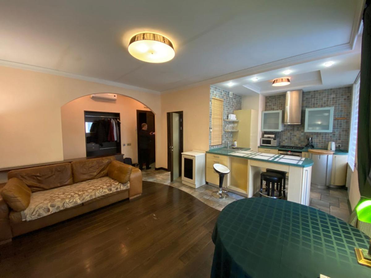 Home Apartment Near Hermitage - Housity