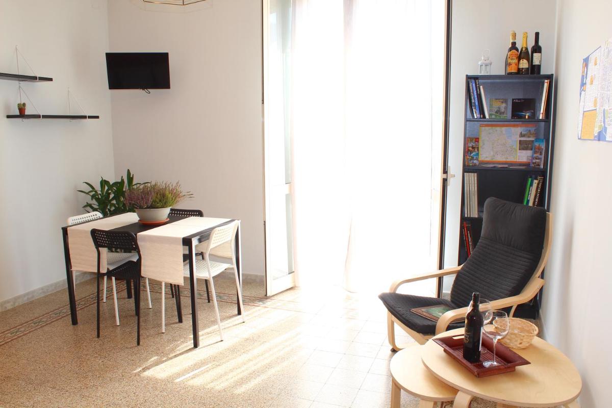 Cosmo Apartment - Housity