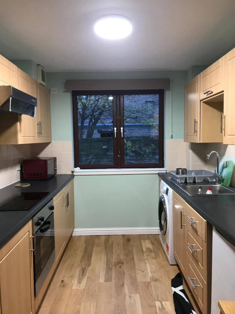 Edinburgh City Centre Old Town Holiday Apartment 3 bedrooms - Housity