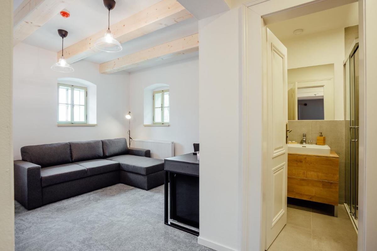 Resla Residence I, II, - Housity
