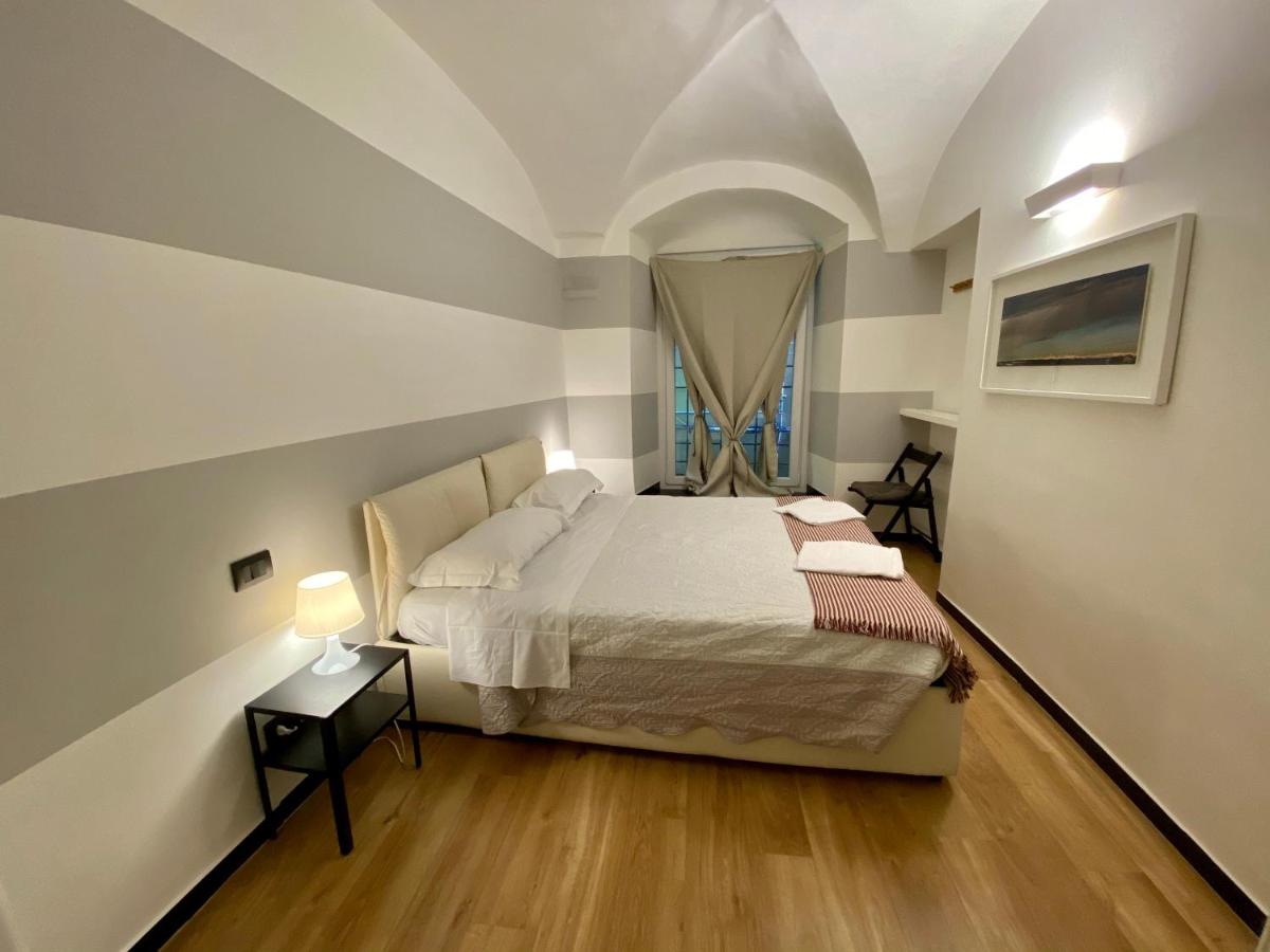 Suitetrails - New Apartament in historical Genoa center