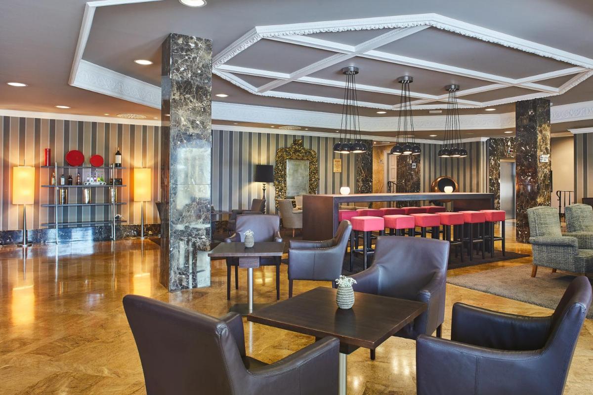 Zona de estar de Silken Gran hotel Durango