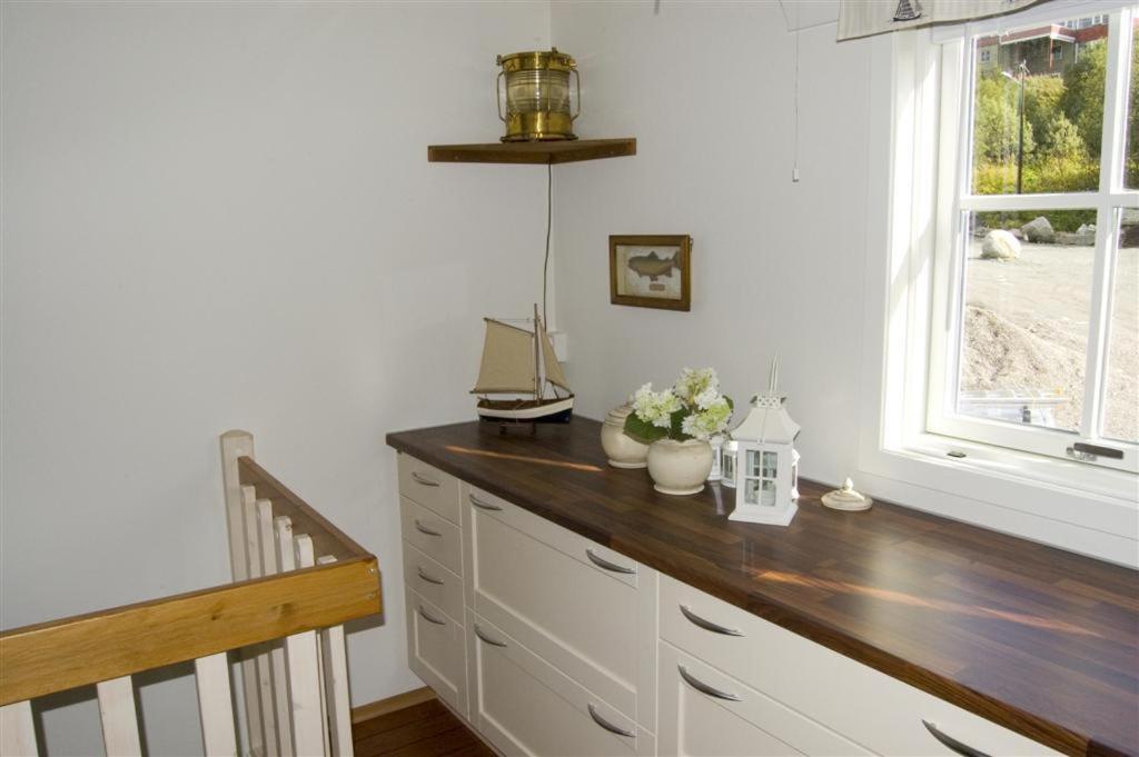 Tjeldsundbrua Maritim - Housity