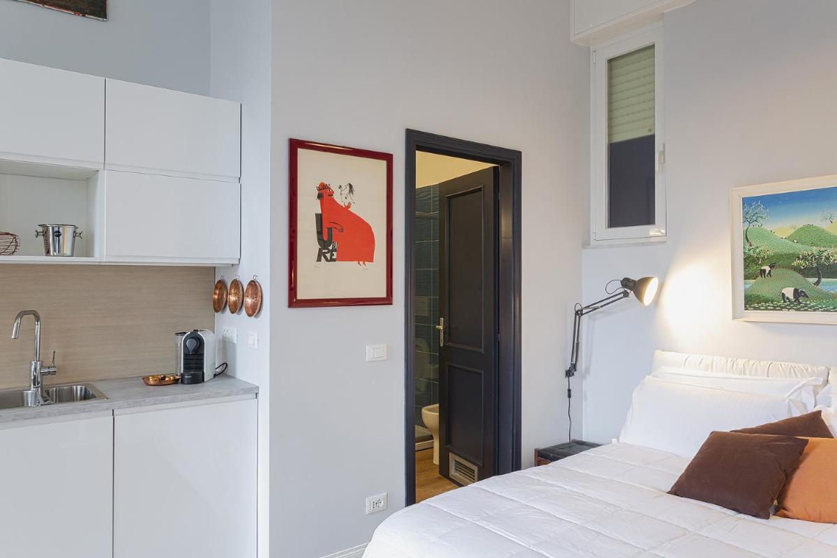 Modern Loft in the City Center by Wonderful Italy - Housity