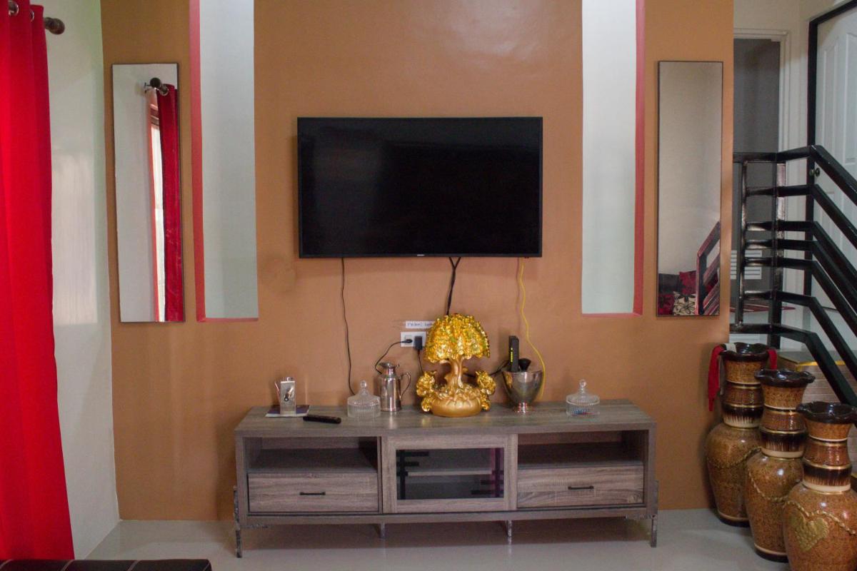 4BR House in Batangas City, FREE Wifi + Netflix - Housity