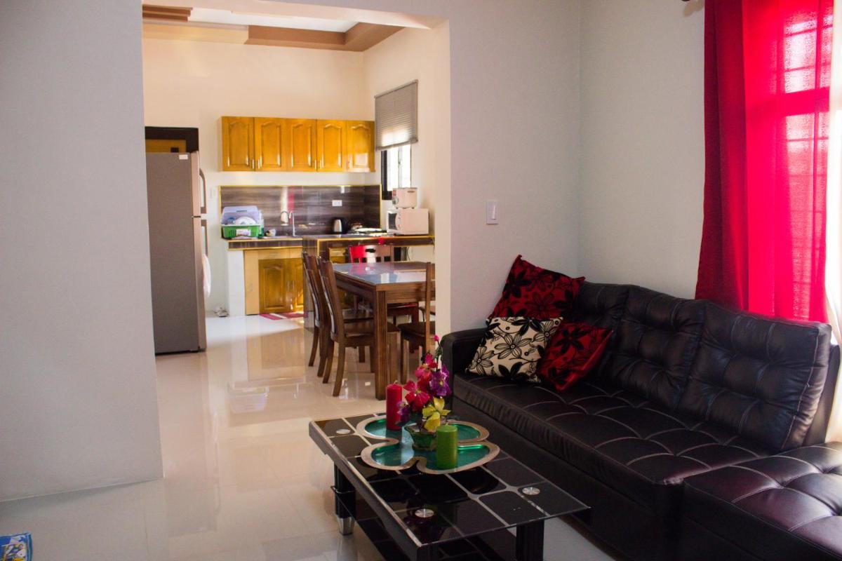 4BR House in Batangas City, FREE Wifi + Netflix - Housity