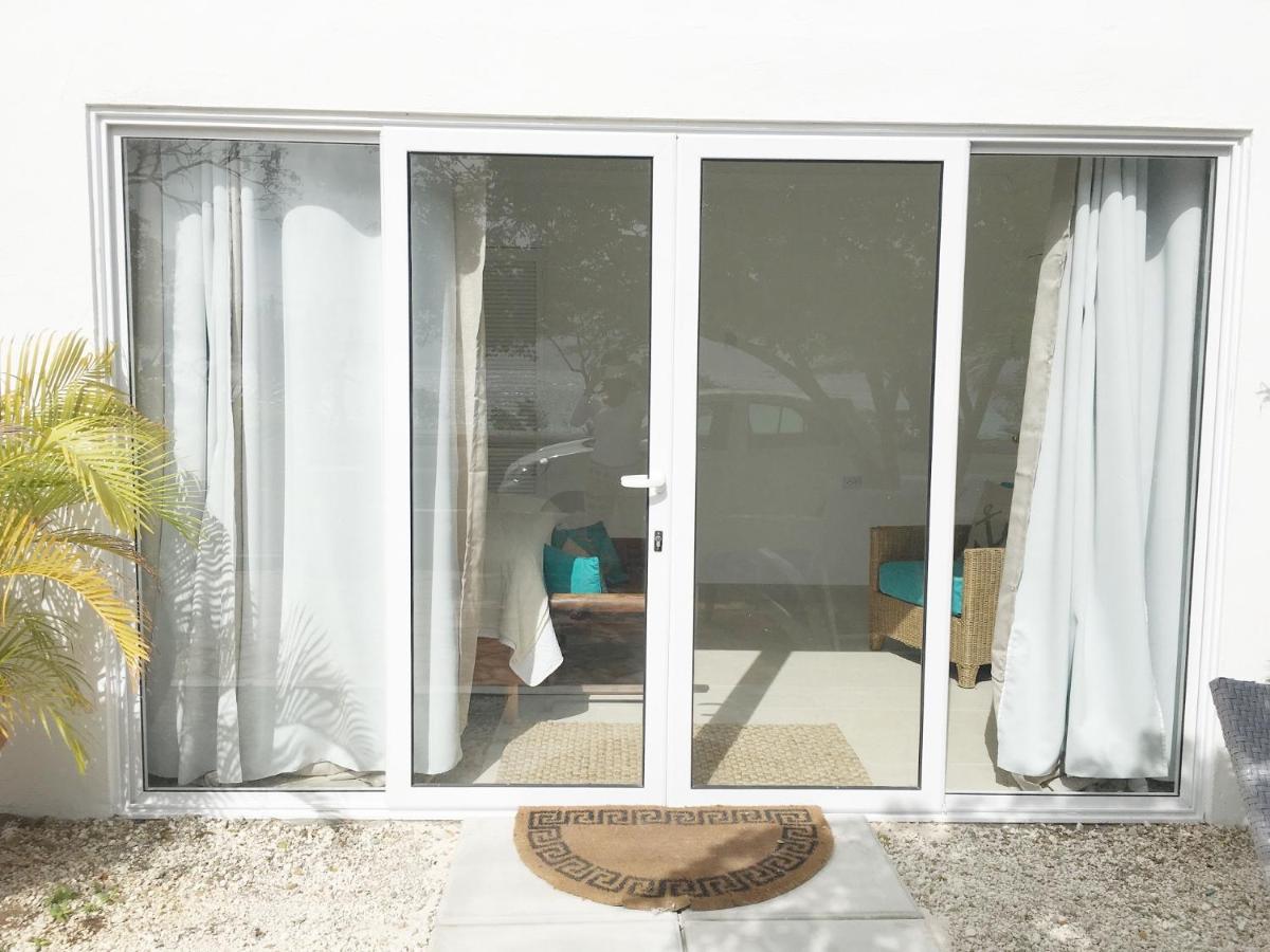 Big Room A Spectacular Beach Front View - Housity