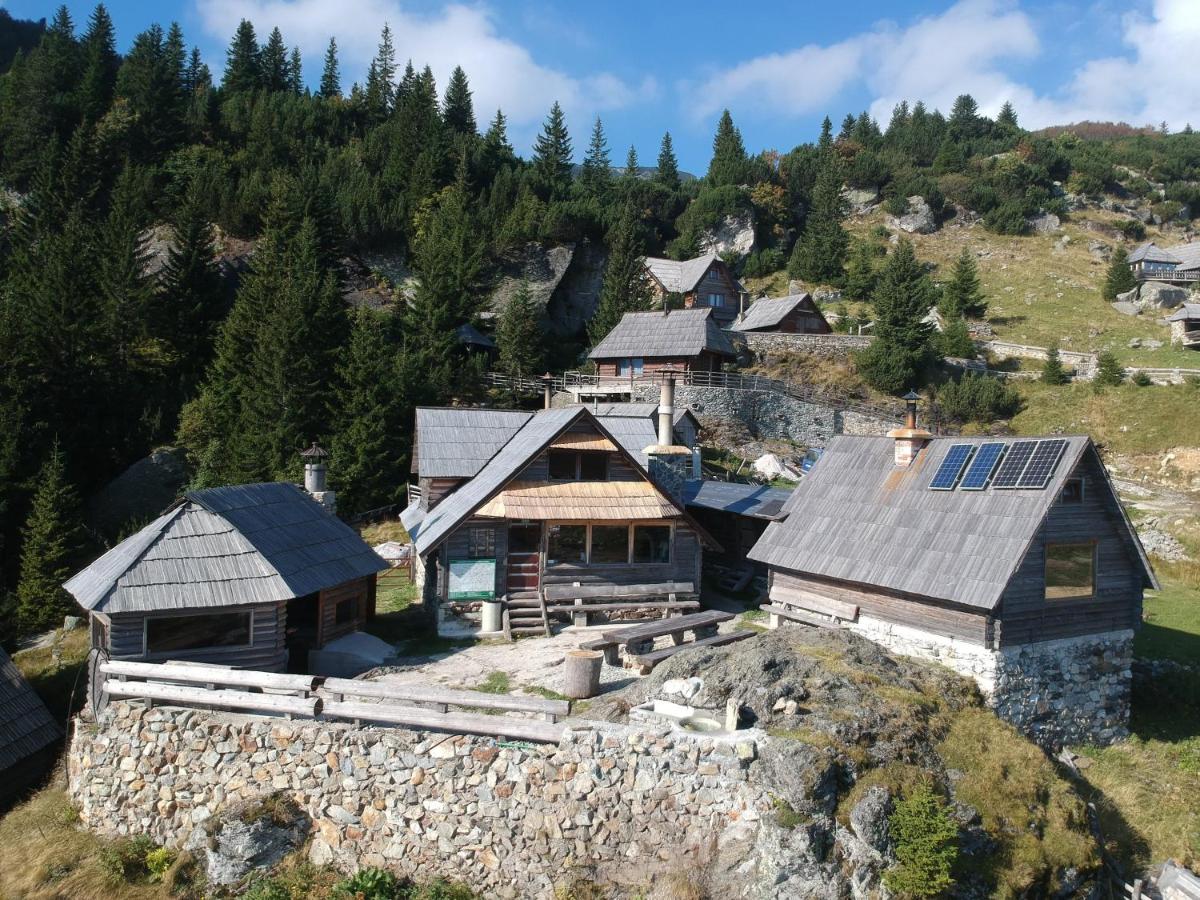 Koliba - Prokoško jezero - Housity
