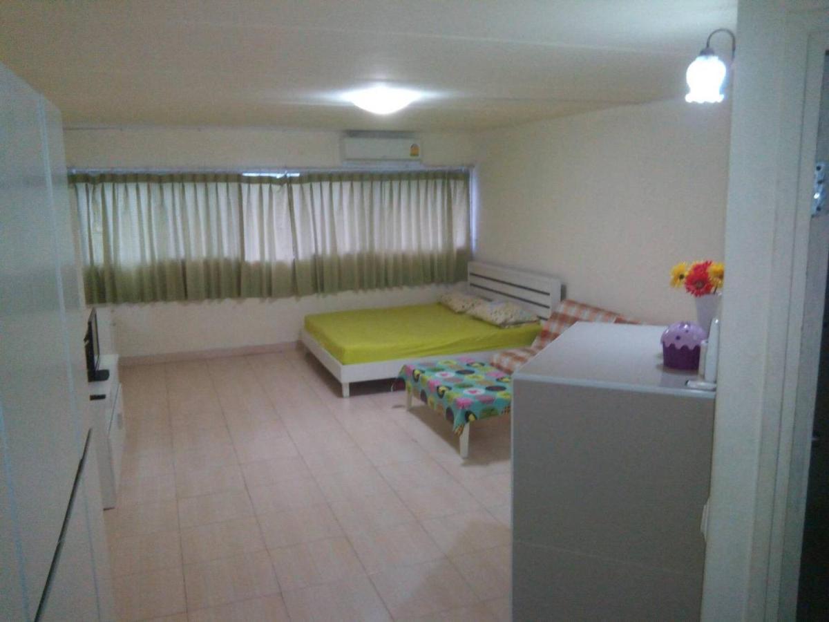 Airport Transfer Bangkok apartment - Housity