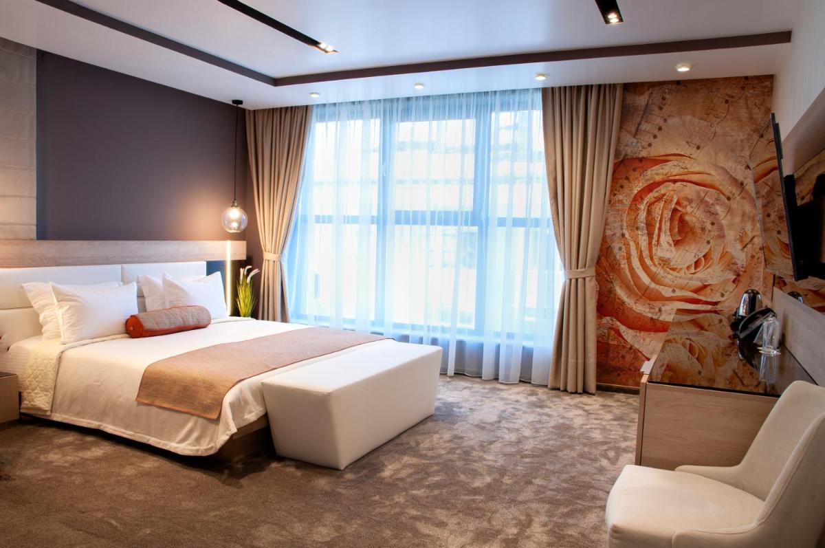 Family Hotel Business Club - Housity