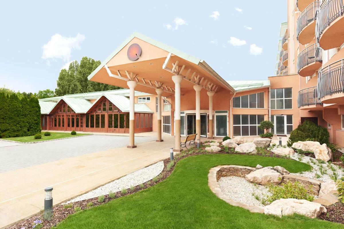 Hotel Europa Fit Hévíz - Housity