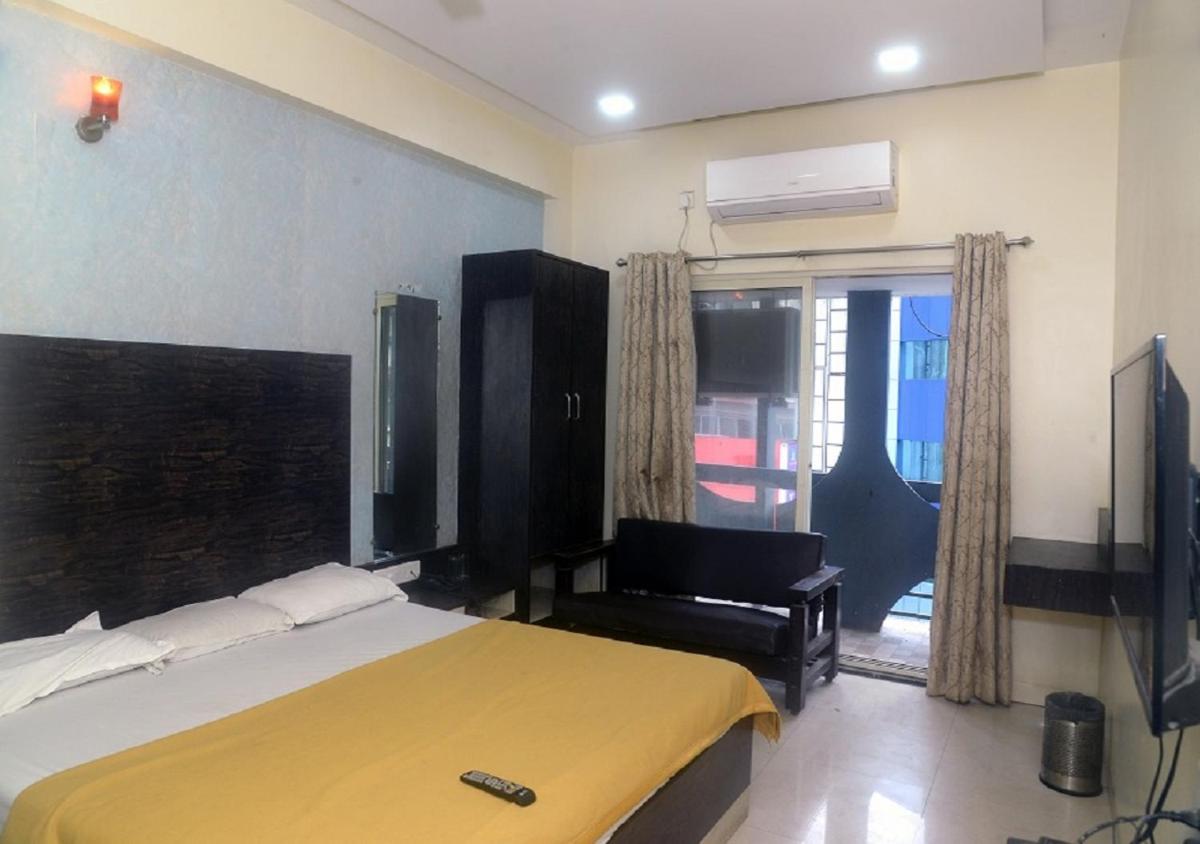 Hotel Radhika Pune - Housity