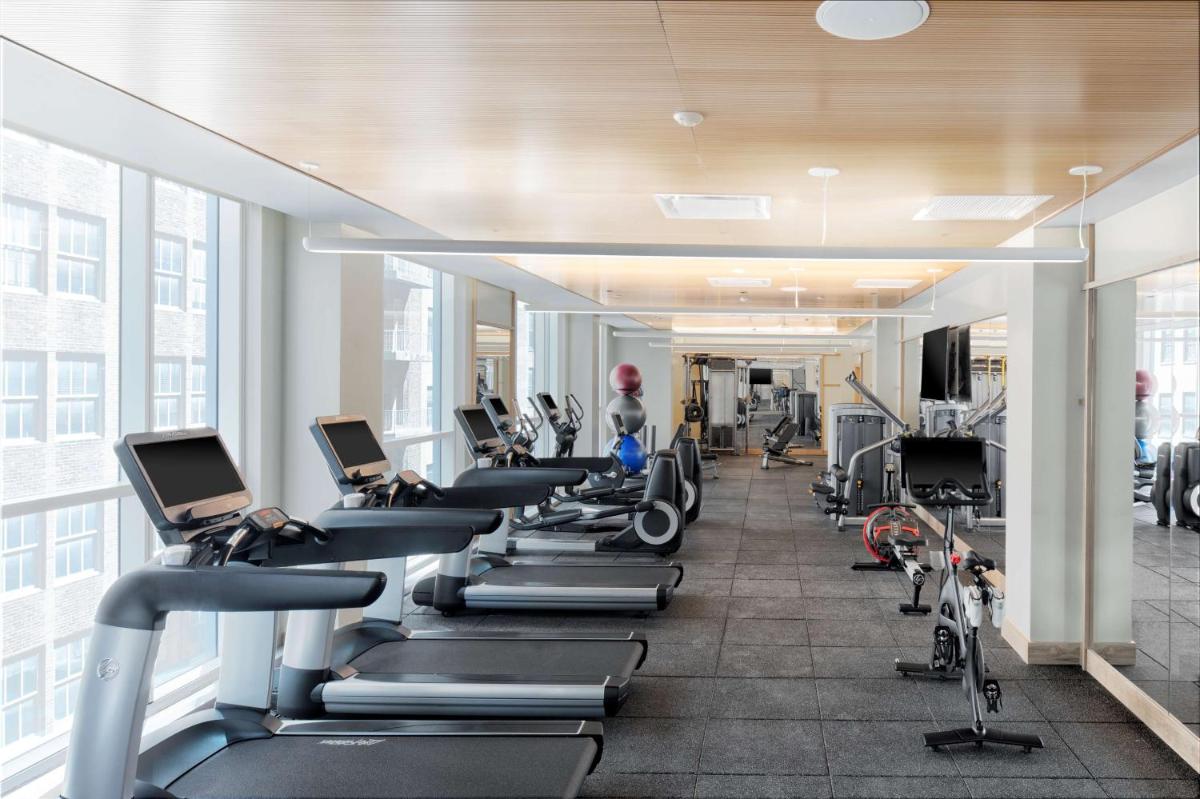 Hyatt Centric Center City Philadelphia - Housity