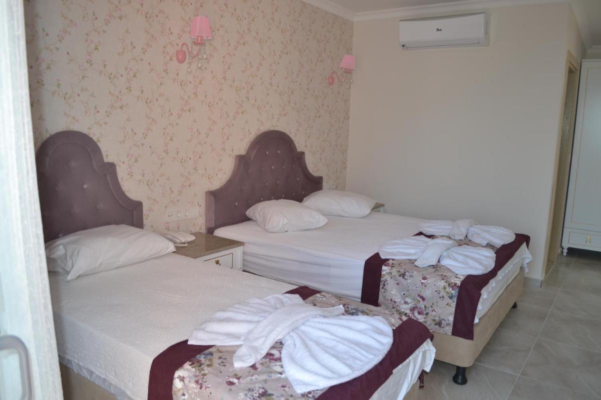 Turk Hotel - Housity