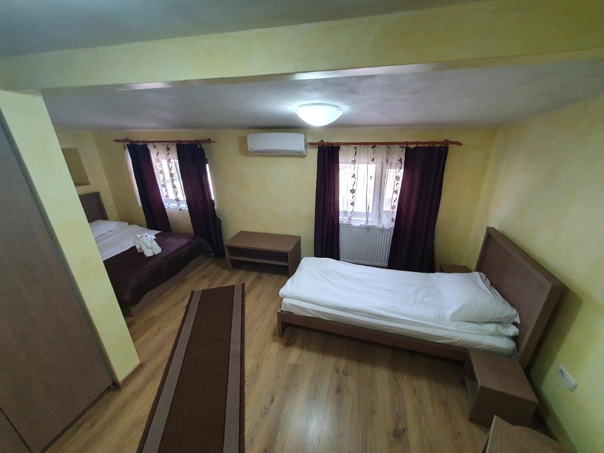 EFM Motel - Housity