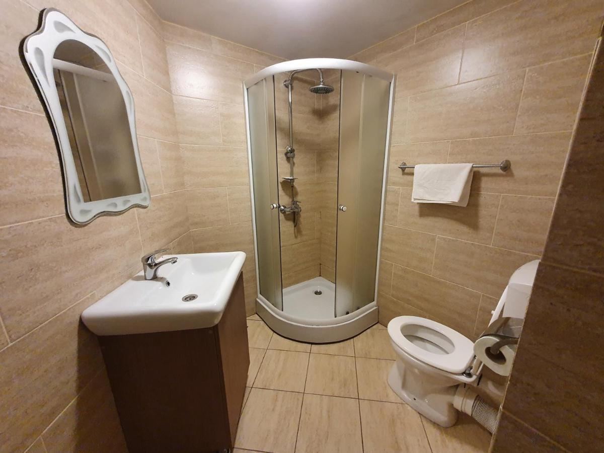 EFM Motel - Housity