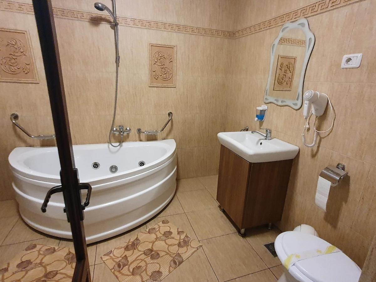 EFM Motel - Housity