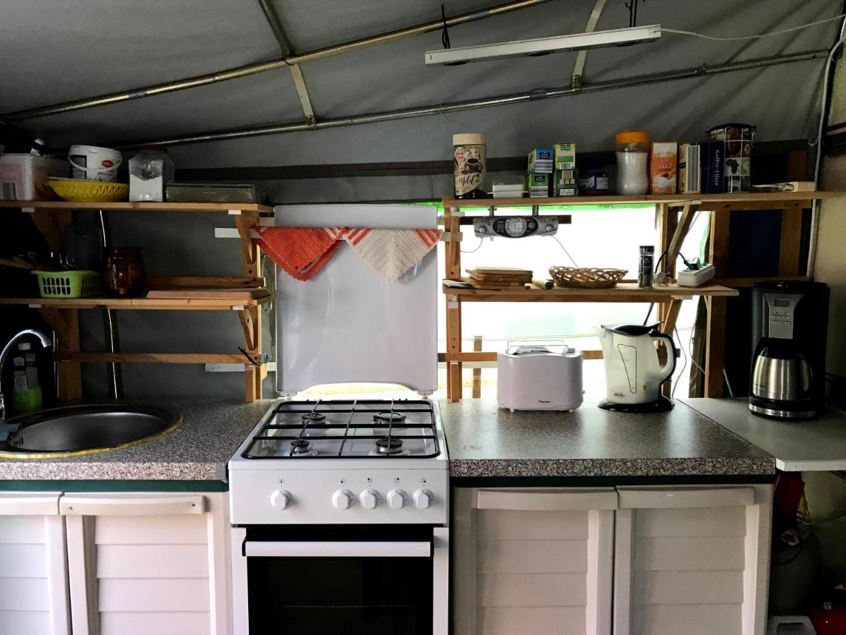 Großer Familien-Wohnwagen - Keine Bauarbeiter-Unterkunft! - Housity
