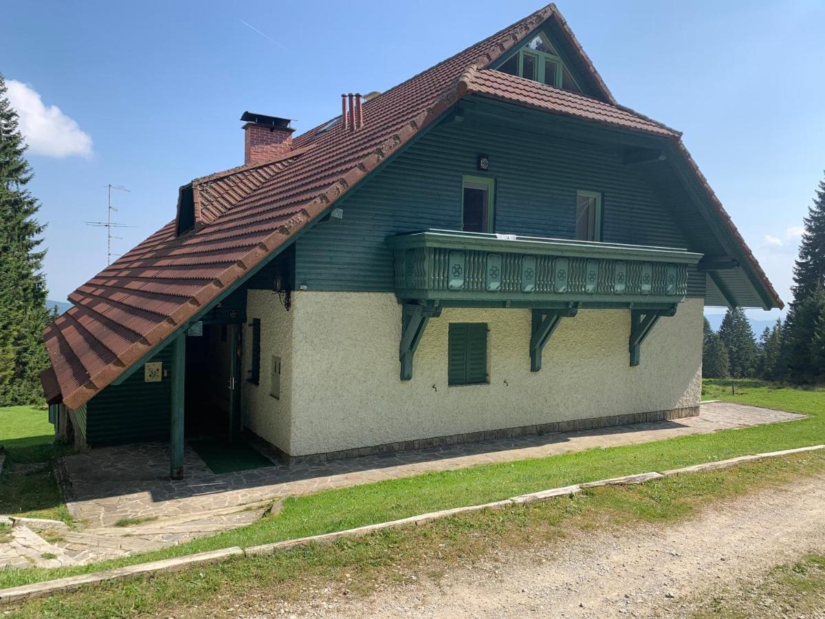 Apartma Ajdovka Rogla - Housity